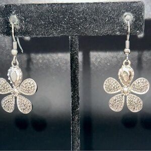 Elegant Silver Flower Earrings